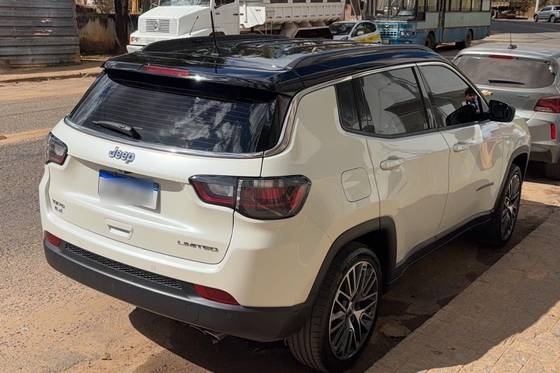 JEEP COMPASS 1.3 T270 TURBO FLEX LIMITED AT6 JEEP COMPASS 1.3 T270 TURBO FLEX LIMITED AT6